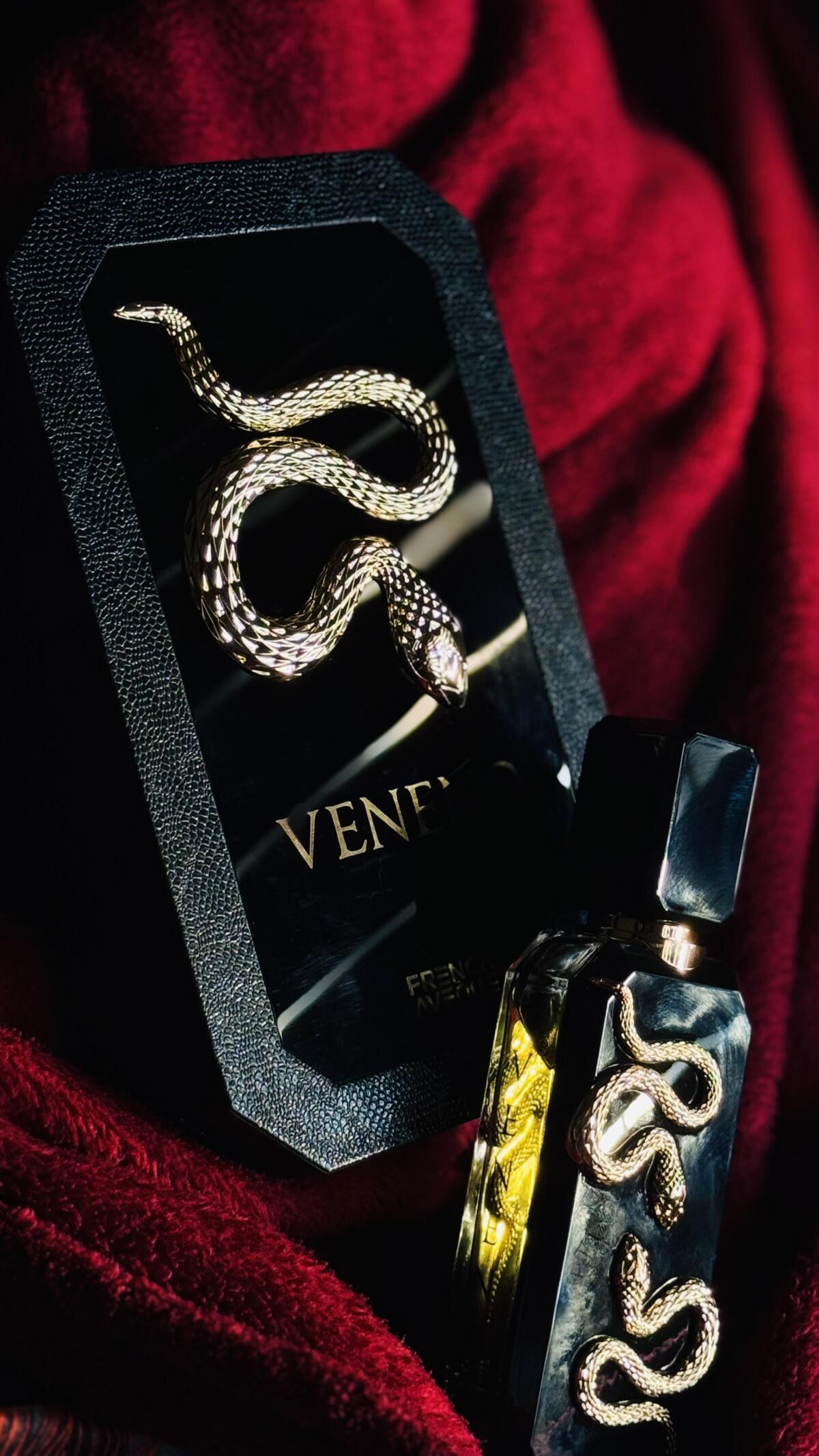 Veneno French Avenue